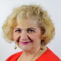 Dr. Teresa Martinelli 