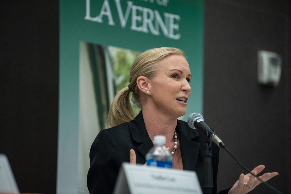 A female speaker at the University of La Verne Inaugural Women's CEO Forum